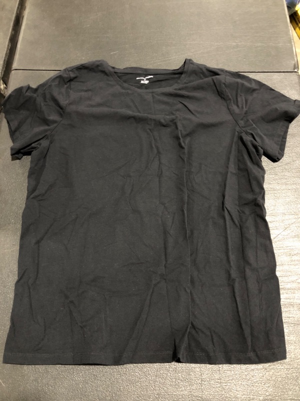 Photo 1 of AMAZON ESSENTIALS T-SHIRT. BLACK. SIZE 2X. 