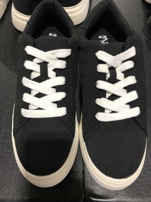 Photo 1 of [Size 9] Women's Mad Love Sia Sneakers -Black
