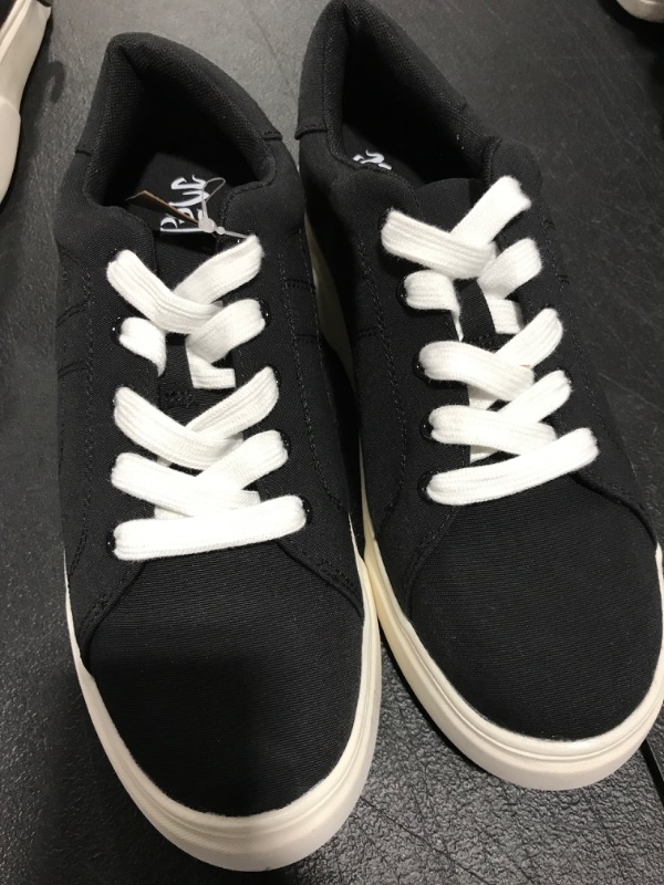 Photo 2 of [Size 8] Women's Mad Love Sia Sneakers -Black
