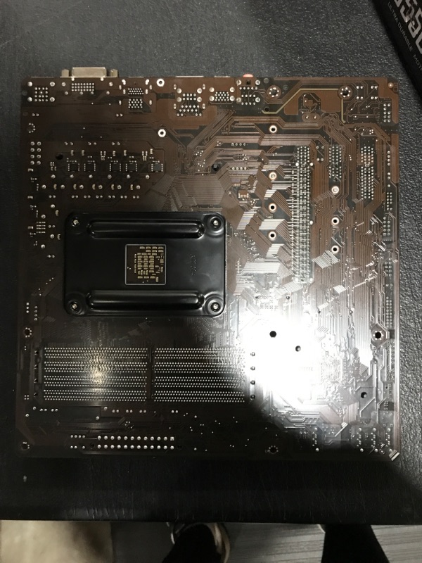 Photo 5 of GIGABYTE B550M DS3H AC (AM4 AMD/B550/Micro ATX/Dual M.2/SATA 6Gb/s/USB 3.2 Gen 1/PCIe 4.0/HMDI/DVI/DDR4/Motherboard)