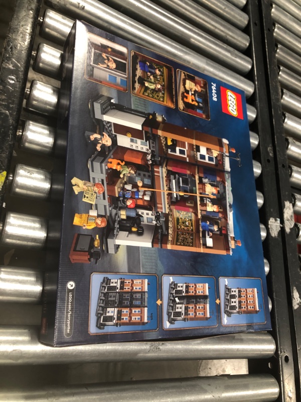 Photo 3 of LEGO Harry Potter 12 Grimmauld Place 76408 Building Toy Set for Kids, Girls, and Boys Ages 8+ (1,083 Pieces) Standard Packaging