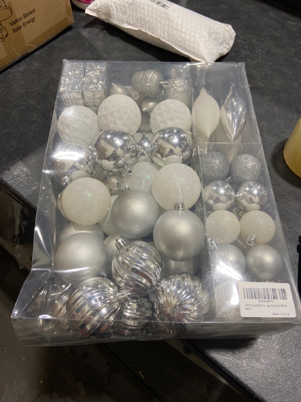 Photo 1 of 100PCS Assorted Christmas Balls Tree Ornament Set,Shatterproof Assorted Hanging Decorations in a Gift Package,Glitter Acorn,Ball,Gift Box Pendants,Tree Top for Xmas Tree Holiday Party(Silver/White) 100pcs-silver/White