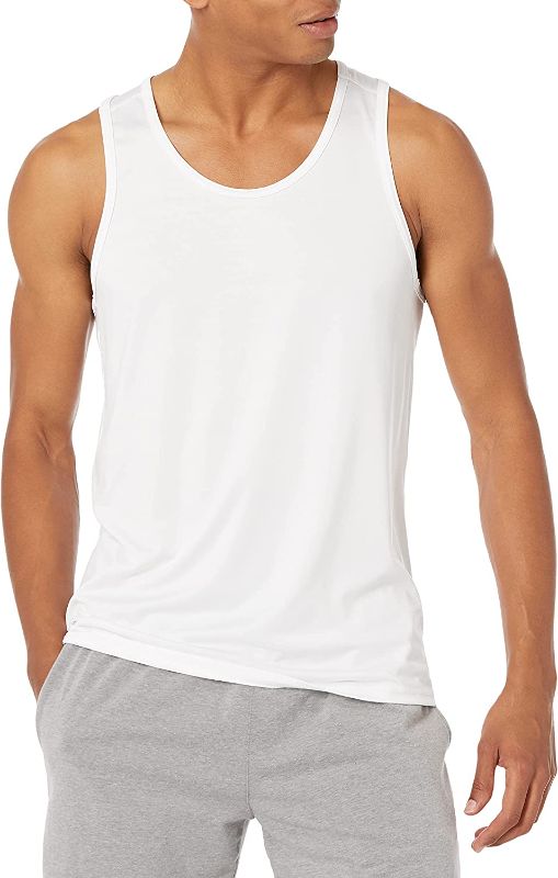 Photo 1 of Amazon Essentials Men's Tech Stretch Tank T-Shirt (5). Size L
