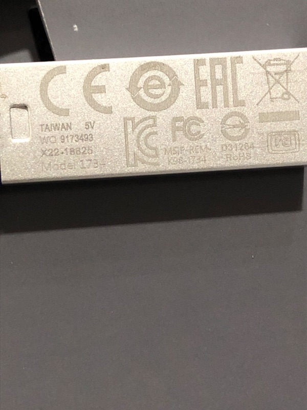 Photo 1 of Microsoft Windows 11 Pro (USB)
