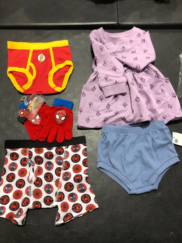 Photo 2 of BUNDLE OF KIDS CLOTHING VARIOUS SIZES/STYLES NEW AND USED