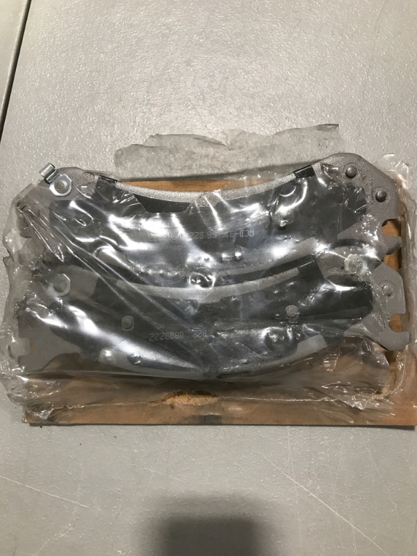 Photo 1 of ACDelco Silver 14D784CH Ceramic Front Disc Brake Pad Set with Hardware