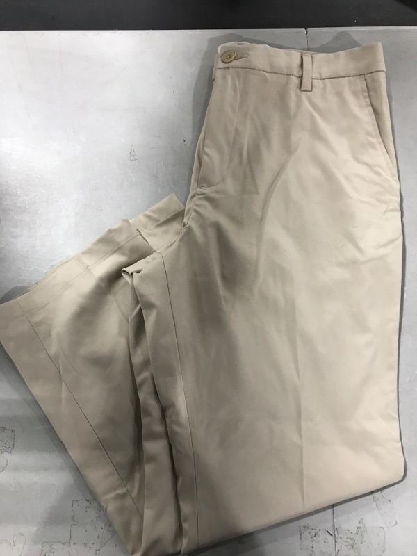 Photo 1 of Amazon essentials Mens Pants Size 38X30