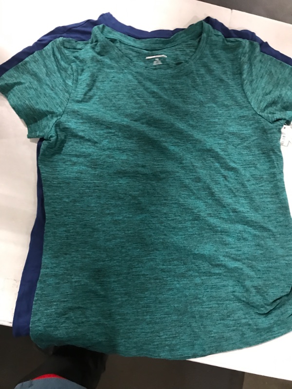 Photo 1 of Amazon Essentials Women's Tech Stretch Short-Sleeve Crewneck T-Shirt (Available in Plus Size), Multipacks 2 Teal Blue/Navy, Space Dye Large