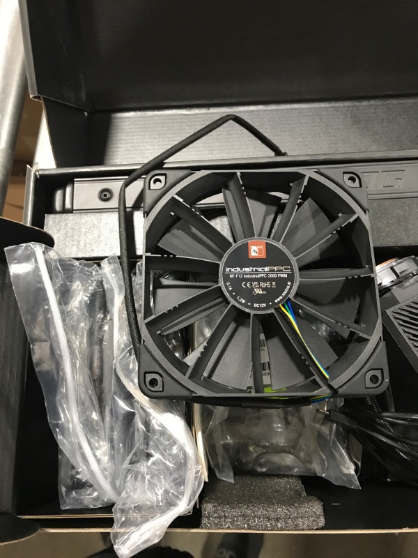 Photo 3 of ASUS ROG Ryujin II 360 RGB all-in-one liquid CPU cooler 360mm Radiator (3.5"color LCD, embedded pump fan and 3xNoctua iPPC 2000PWM 120mm radiator fans,compatible with Intel LGA1700, 1200 & AM4 socket)