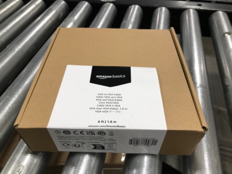 Photo 1 of AmazonBasics VGA to VGA Cable - 6 Feet (1.8 Meters)