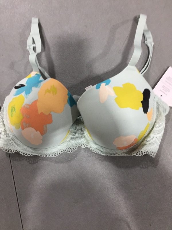 Photo 1 of BRA  SIZE 38C