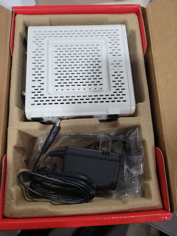 Photo 1 of ARRIS SURFboard SB8200 DOCSIS 3.1 Cable Modem | Approved for Comcast Xfinity, Cox, Charter Spectrum, & more | Two 1 Gbps Ports | 1 Gbps Max Internet Speeds | 4 OFDM Channels