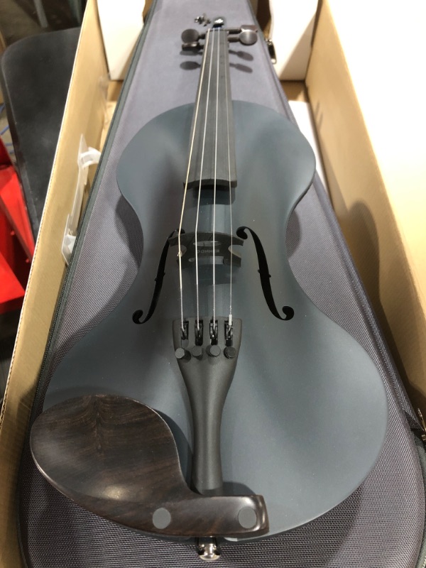 Photo 3 of Donner Rising-V Carbon Fiber Violin, 4/4 Violin Set Full Size Fiddle for Beginners,Black