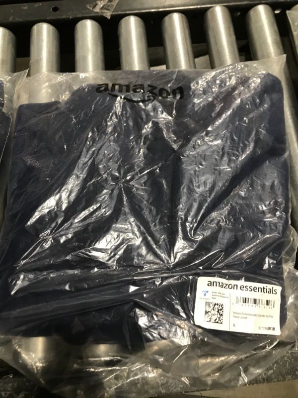 Photo 1 of Amazon Essentials Men's Quarter-Zip Polar Fleece Jacket Polyester Navy 
SIZE-Medium