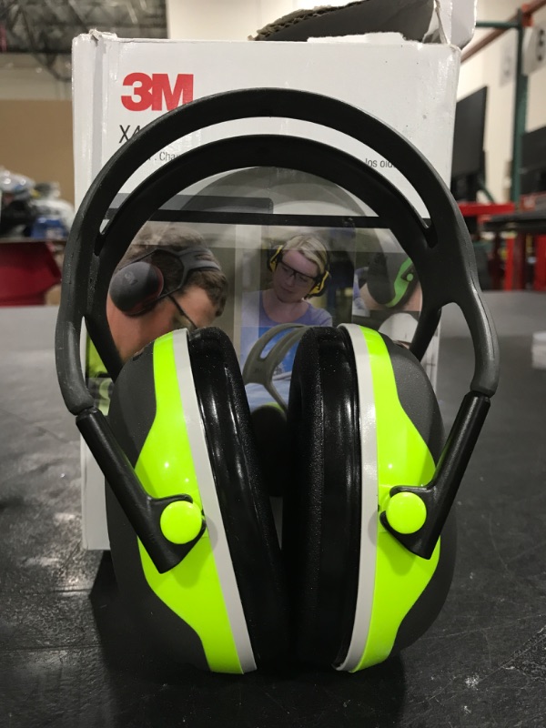 Photo 2 of 3M Peltor X4A Over-the-Head Ear Muffs, Noise Protection, NRR 27 dB, Construction, Manufacturing, Maintenance, Automotive, Woodworking, Heavy Engineering, Mining Chartreuse Nrr 27 Db Ear Muffs