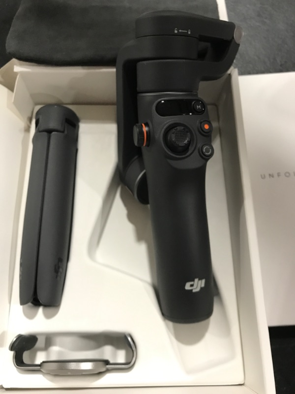 Photo 5 of DJI Osmo Mobile 6 Smartphone Gimbal