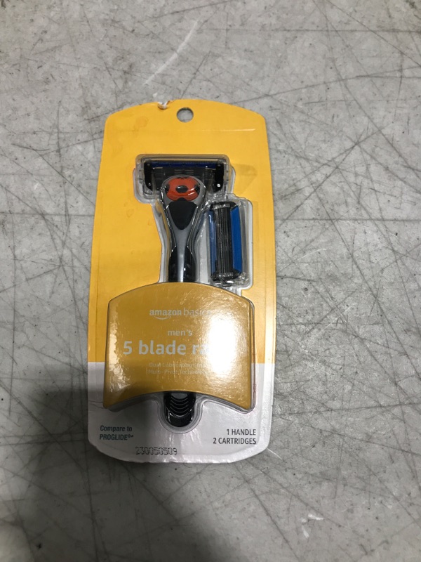 Photo 2 of Amazon Basics 5-Blade MotionSphere Razor for Men with Dual Lubrication and Precision Beard Trimmer, Handle & 2 Cartridges (Cartridges fit Amazon Basics Razor Handles only) (Previously Solimo) Handle + 2 Refills (Razor)