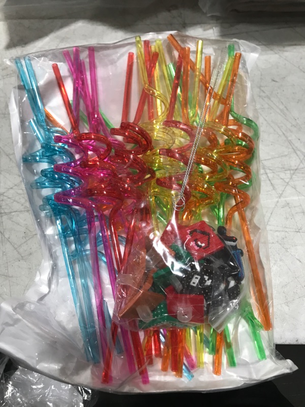 Photo 2 of 30 PCS Pixel Reusable Straws Miner Craft Party Favors Supplies Drinking Straws for Boys Girls Miner Craft Birthday Party Decorations with 2 Cleaning Brushes, 6 Styles