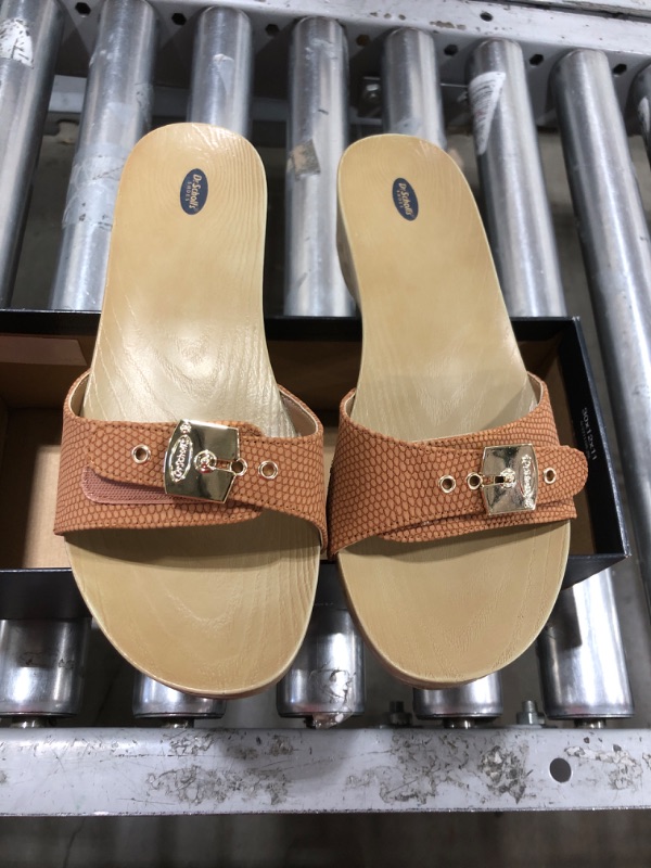 Photo 1 of brown sandals, size 9