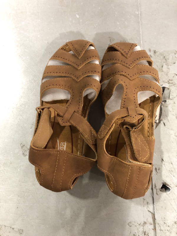 Photo 1 of 6.5 sandals women's