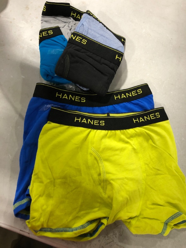 Photo 1 of 6 PACK KIDS HANES BRIEFS SIZE M 