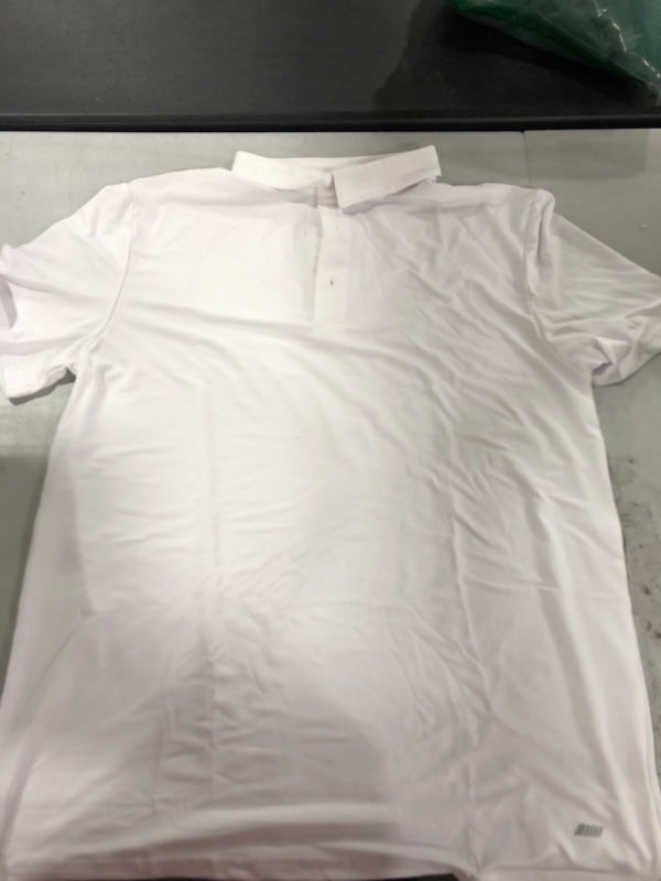 Photo 1 of AMAZON ESSENTIALS WHITE SHIRT SIZE M