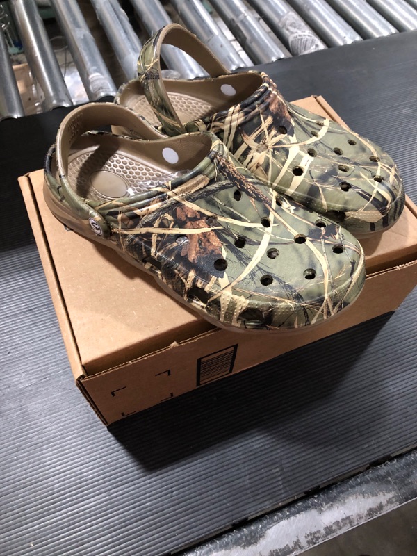 Photo 2 of  Classic Realtree Unisex Clogs