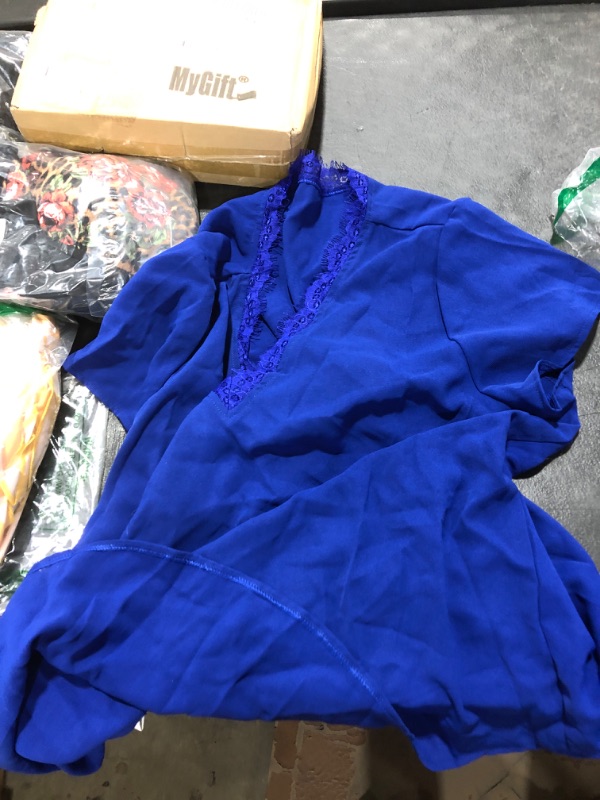 Photo 1 of 2xl womens blue shirt 