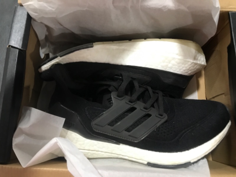 Photo 2 of adidas Women's Ultraboost 21 Running Shoe, SIZE 7 
