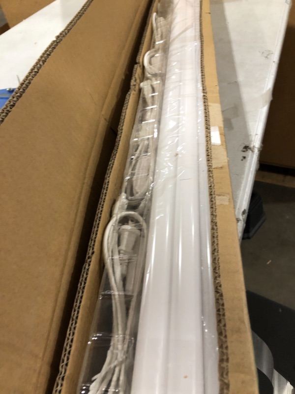 Photo 2 of (Pack of 14) Barrina LED T5 Integrated Single Fixture, 4FT, 2200lm, 6500K (Super Bright White), 20W, Utility Shop Light, Ceiling and Under Cabinet Light, Corded Electric with Built-in ON/Off Switch