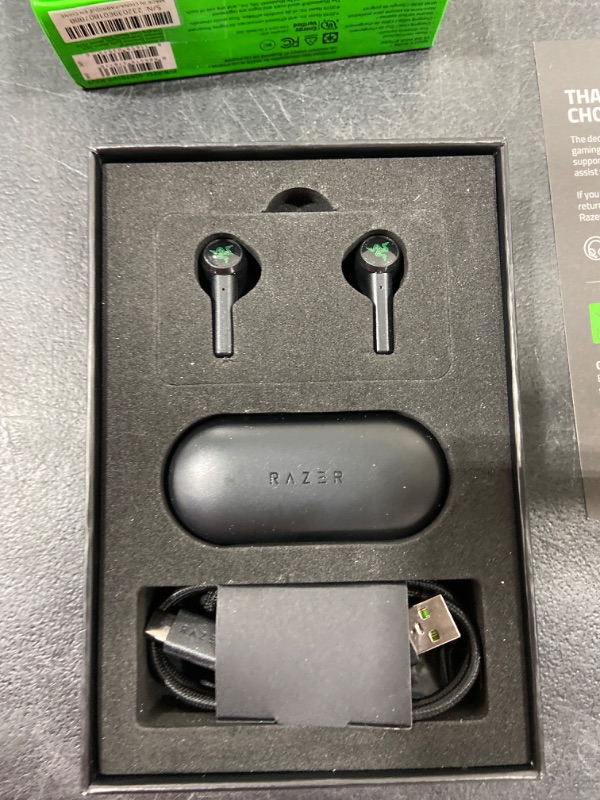Photo 2 of Razer Hammerhead True Wireless Bluetooth Gaming Earbuds: 60ms Low-Latency - IPX4 Water Resistant - Bluetooth 5.0 Auto Pairing - Touch Enabled - 13mm Drivers - Classic Black Classic Black Bluetooth 5.0