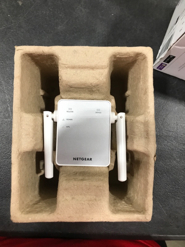 Photo 1 of NETGEAR WIFI EXTENDER 