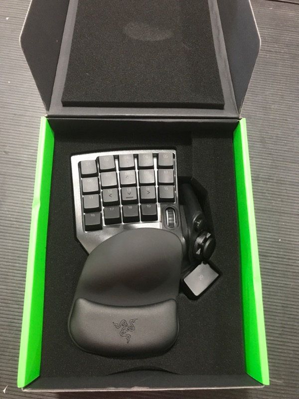 Photo 2 of Razer - Tartarus V2 Wired Gaming Mecha-Membrane Keypad with Chroma Back Lighting - Black