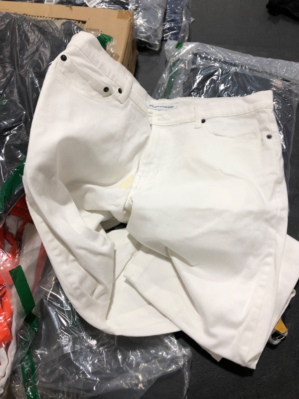 Photo 1 of 35 X 28 WHITE PANTS 