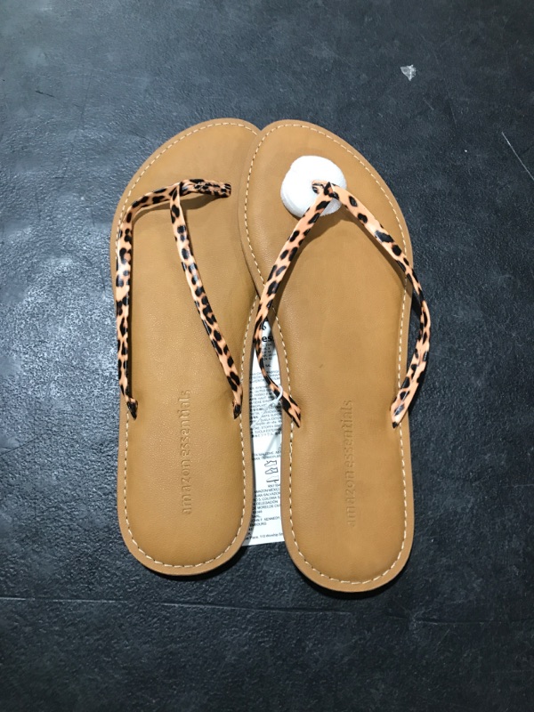 Photo 2 of Amazon Essentials Women's Thong Sandal 11 Wide Leopard