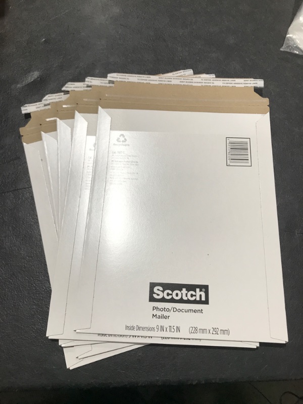 Photo 1 of Scotch Photo/Document Mailer 9" x 11.5" 5 PACK

