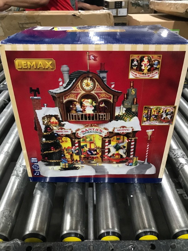 Photo 3 of Lemax 35558 SANTA'S WORKSHOP Lighted Building Animated Christmas Village S O Scale