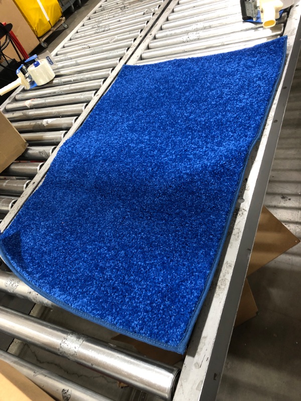 Photo 1 of 3ft x 2ft blue rug