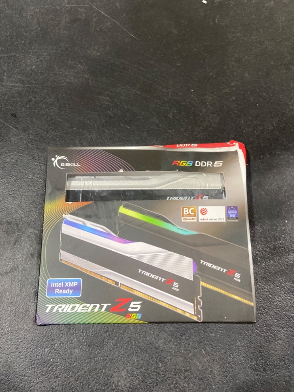 Photo 2 of G.Skill Trident Z5 RGB Series (Intel XMP) 64GB (2 x 32GB) 288-Pin SDRAM DDR5 6400 CL32-39-39-102 1.40V Dual Channel Desktop Memory F5-6400J3239G32GX2-TZ5RS (Metallic Silver)