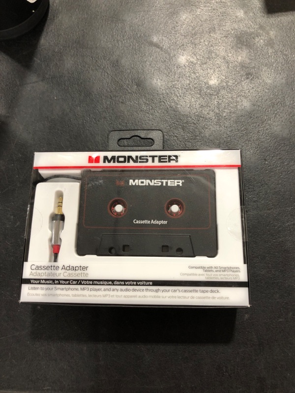 Photo 2 of Monster MBL 800 CAS-ADPT V2 WW High Performance 800 Cassette Adapter to 1/8" Mini 3 Feet