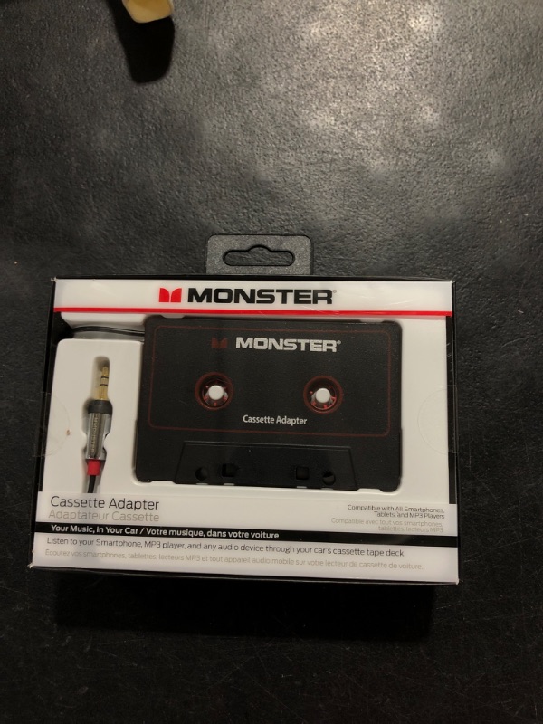 Photo 2 of Monster MBL 800 CAS-ADPT V2 WW High Performance 800 Cassette Adapter to 1/8" Mini 3 Feet