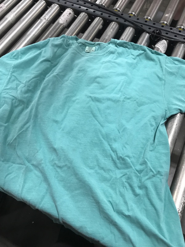 Photo 2 of Comfort Colors C1717 6.1 oz. Ringspun Garment-Dyed T-Shirt XX-Large Seafoam