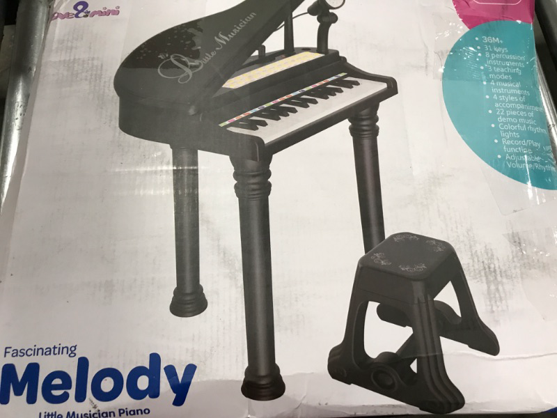 Photo 1 of Generic Kids Piano