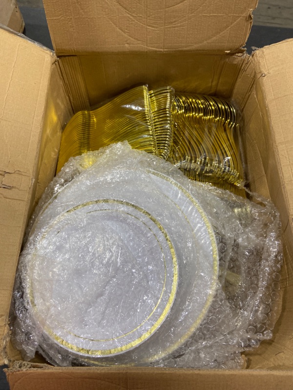 Photo 2 of 600 Piece Gold Dinnerware Party Set (100 Guest), 100 Dinner Plastic Plates, 100 Salad Gold Plates, 100 Gold Plastic Silverware Set, 100 Gold Plastic Cups Disposable Party Pack Wedding Birthday Parties Gold (100 Guests)