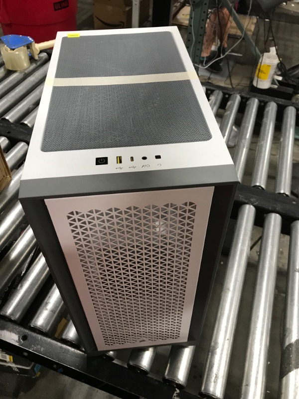 Photo 1 of Corsair 4000D Airflow White Steel / Plastic / Tempered Glass ATX Mid Tower Computer Case