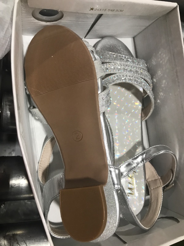 Photo 3 of Walofou Toddler Little Kid Big Kid Low Heels Dress Open Toe Rhinestone Sandals for Girls 2 Big Kid Rhinestone-silver