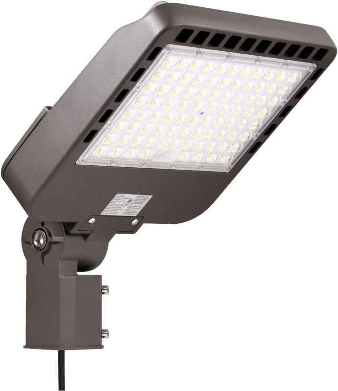 Photo 1 of 200W Outdoor LED Parking Lot Light with Adjustable Slip Fitter Mount, 5000K LED Area Light with Dusk to Dawn Photocell, 100-277V 28000LM [600W-800W HPS/HID Equiv] ETL LED Commercial LED Flood Light
