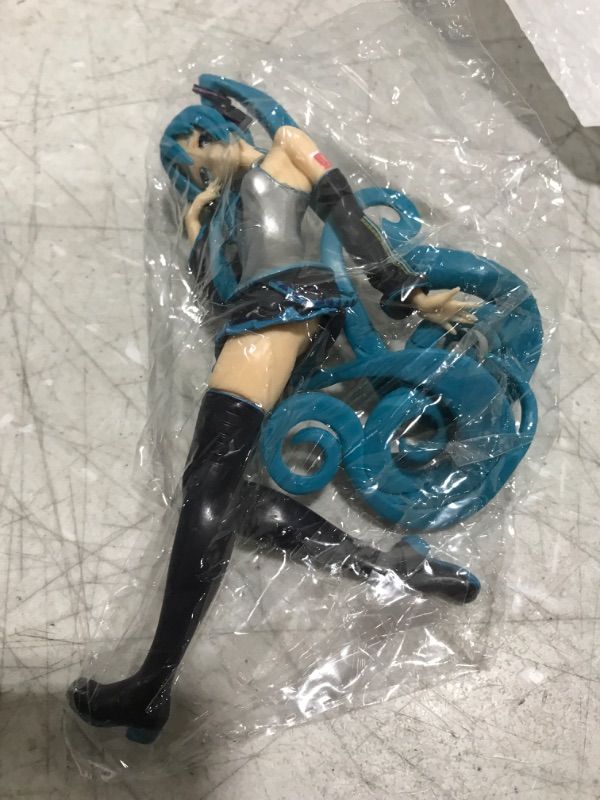 Photo 2 of FUZSKWID Miku-s Figures,PVC Action Multicolor Figure Miku-s Noodle Stop Collection Model Toy Chirstmas Decorations for Room Home Office Car (A)
