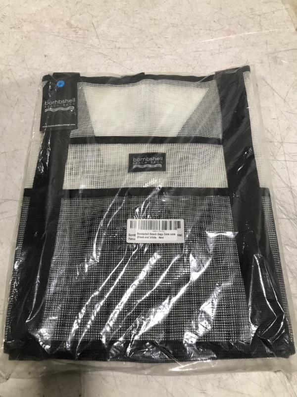 Photo 1 of BOMBSHELL BEACH BAGS EXNE CASE BLACK AND WHITE 