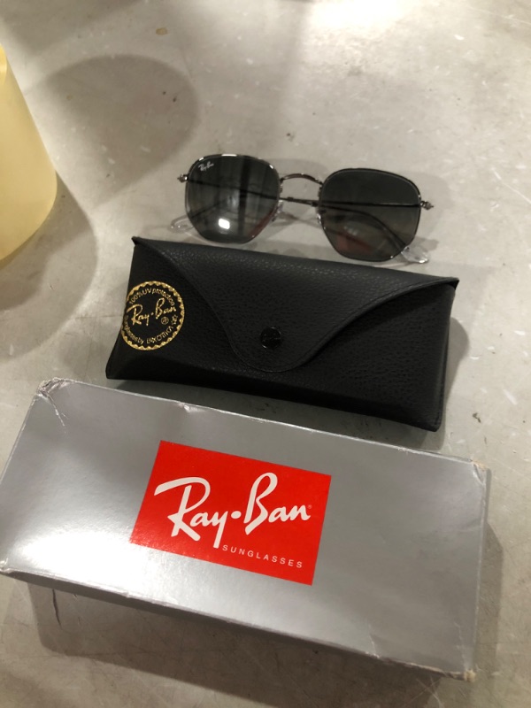 Photo 2 of Ray-Ban Rb3548n Hexagonal Flat Lens Sunglasses Gunmetal/Light Grey Gradient Dark Grey 51 Millimeters